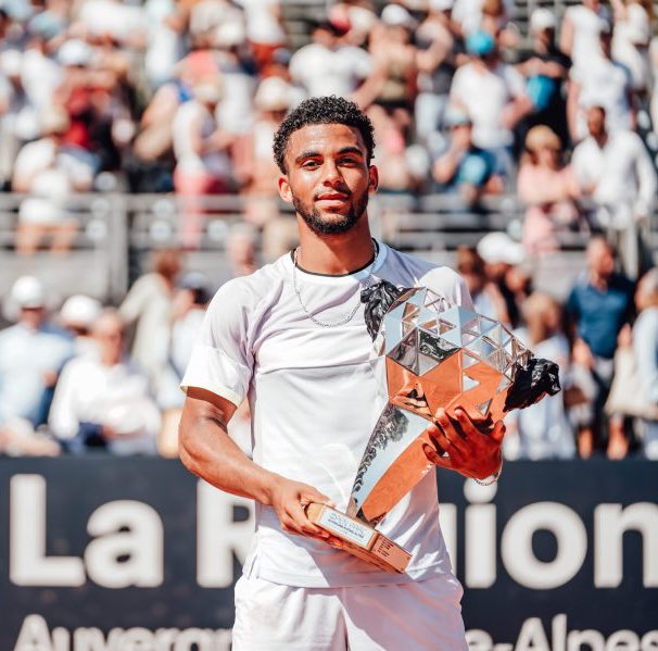 Du beau monde viendra préparer Roland-Garros à Lyon, voici la liste d’entrée ! 💫🇫🇷 ▪️Humbert, Monfils et Fils qui défend son titre 🇫🇷 ▪️Bublik, Tiafoe, Cerundolo, FAA