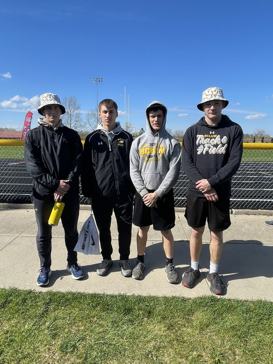BCLUWBOYSTRACK's tweet photo. Track meet @ BGM last Friday. Plus a happy belated birthday to Carter Gallentine!! https://t.co/KzgXYNTG5H