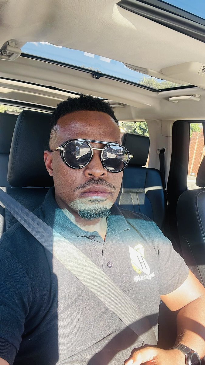 zamalekhula's tweet photo. #ZamaLeBus Is Getting Ready For @ComradesRace Remember The Last Run Was @2OceansMarathon #BeatYesterday #running #TrapnLos #RunningWithSoleAC #RunningWithTumiSole #IPaintedMyRun Next Stop Is #WallyMarathon &amp; @C2TitaniumsAC #LemoMarathon 04:35 &amp; 04:50 Busses https://t.co/gtLp4pLjwm