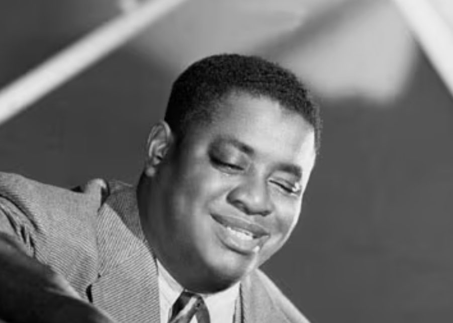 Petroc Trelawny tweet media