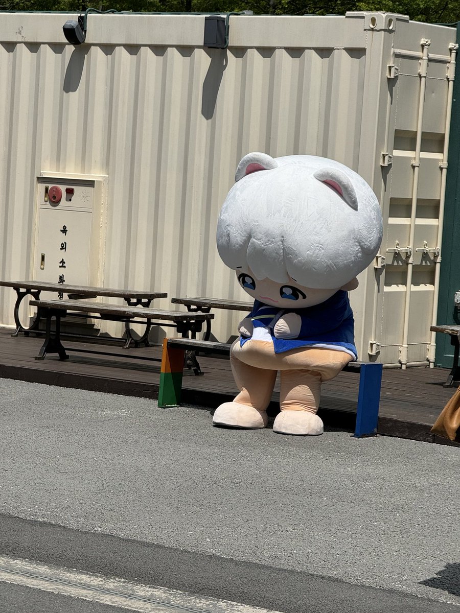 มาสคอตพี่โน่มานจ๋องจัง 5555555