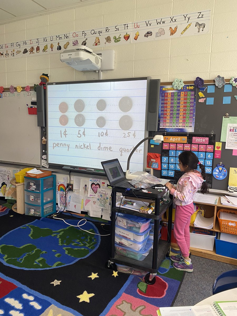 MrsDonovan5's tweet photo. Understanding the value of coins in room 105, and nobody loves money more than us! 💰@melandyk @JOlsyn1109 @MountOliveTSD https://t.co/TjA9reGKE7