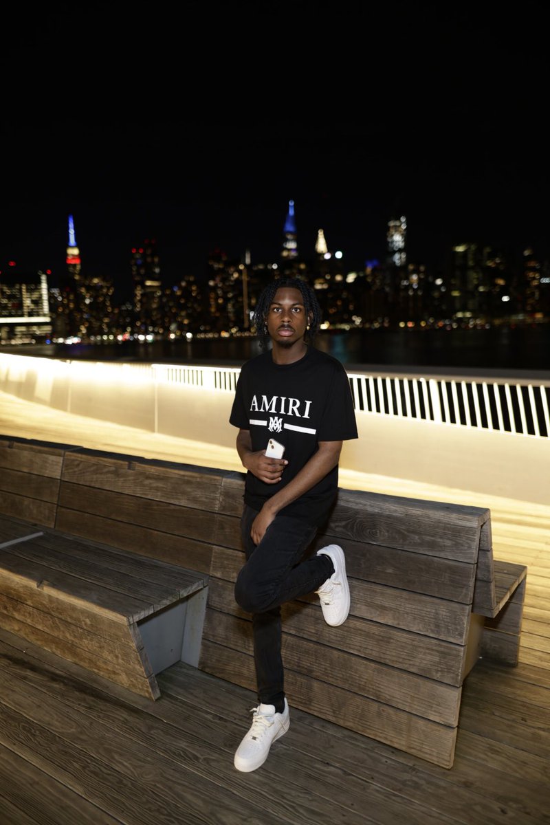 Aquatic120's tweet photo. My 19th feeling like no other💸#viral #birthday https://t.co/PvjSh3zUnO