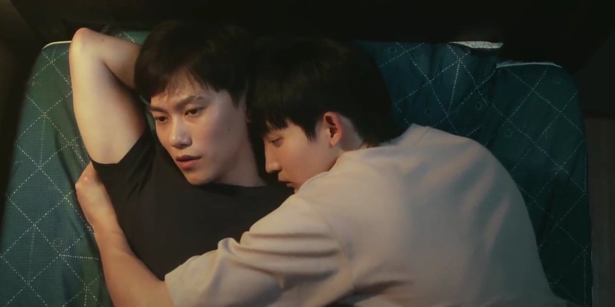 iamroberte's tweet photo. Episode 3: Would it be easier to drop it?
The third kind of family is the kind that always makes you want to stay.
#UnknownTheSeries #UnknownEP3 #關於未知的我們 #ChrisChiu #Xuan https://t.co/HZB8ipRjcY