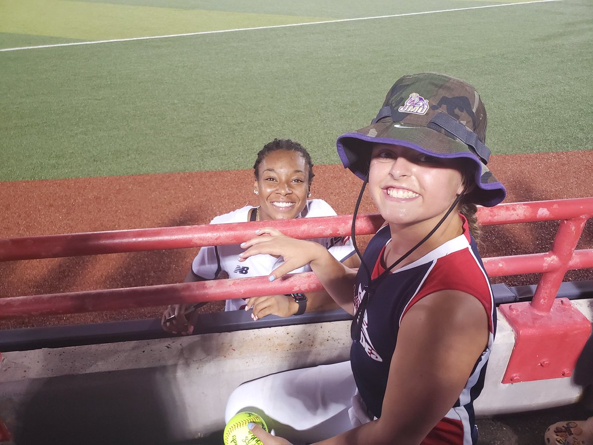 Played in the Virginia Glory Spring Invitational and saw Odicci Alexander, @JMUSoftball alumn. After watching her at JMU for many years and seeing her play for USSSA Pride in Flordia over three years ago(pic on right), it was great that we crossed paths again. @2seas__