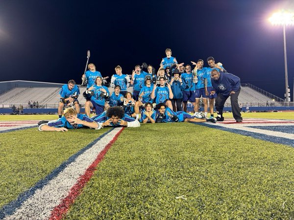 STARS take home a WIN after a triple OT in #battleoftheboro ⭐️⭐️⭐️
Siegel - 8
Oakland - 7

WAY TO GO STARS