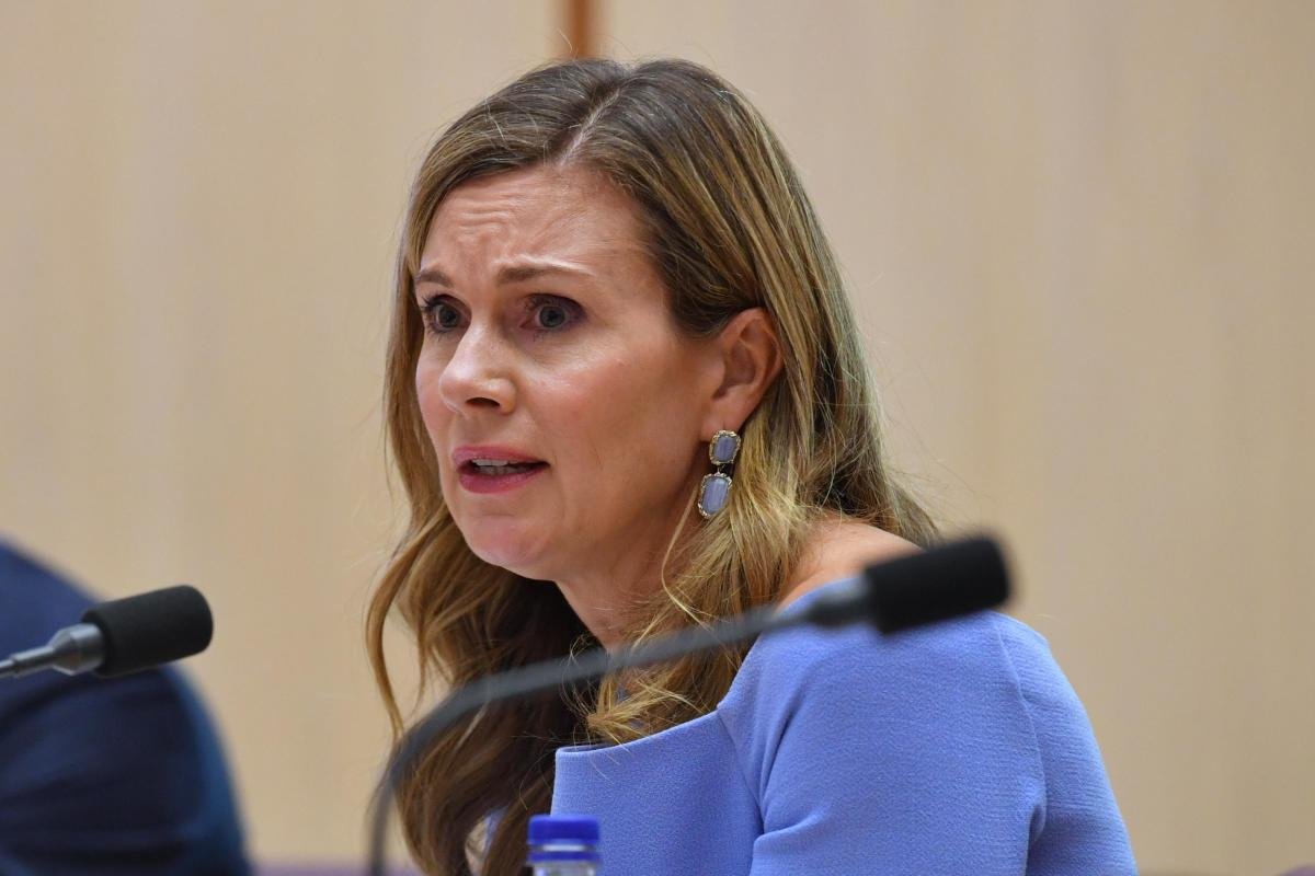 AMansGuide1's tweet photo. The Australian e-Safety Commissioner - valiantly defending the govt's disinformation monopoly. https://t.co/N4KDTbgZkW