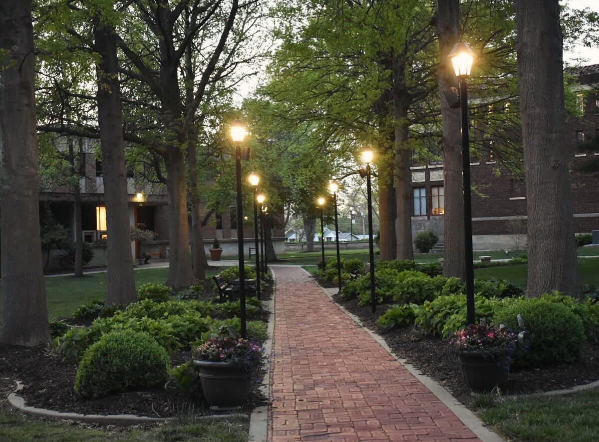 Happy Earth Day ft. our beautiful campus! 🌎🌈

#valleywillroll #mvcwbb #EarthDay