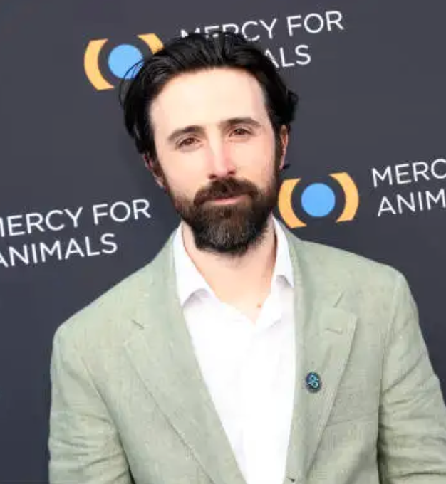 Happy to join @MercyForAnimals at their 25th anniversary gala! Learn more about their impressive effectiveness building a compassionate food system for our planet, for farm animals and for people mercyforanimals.org