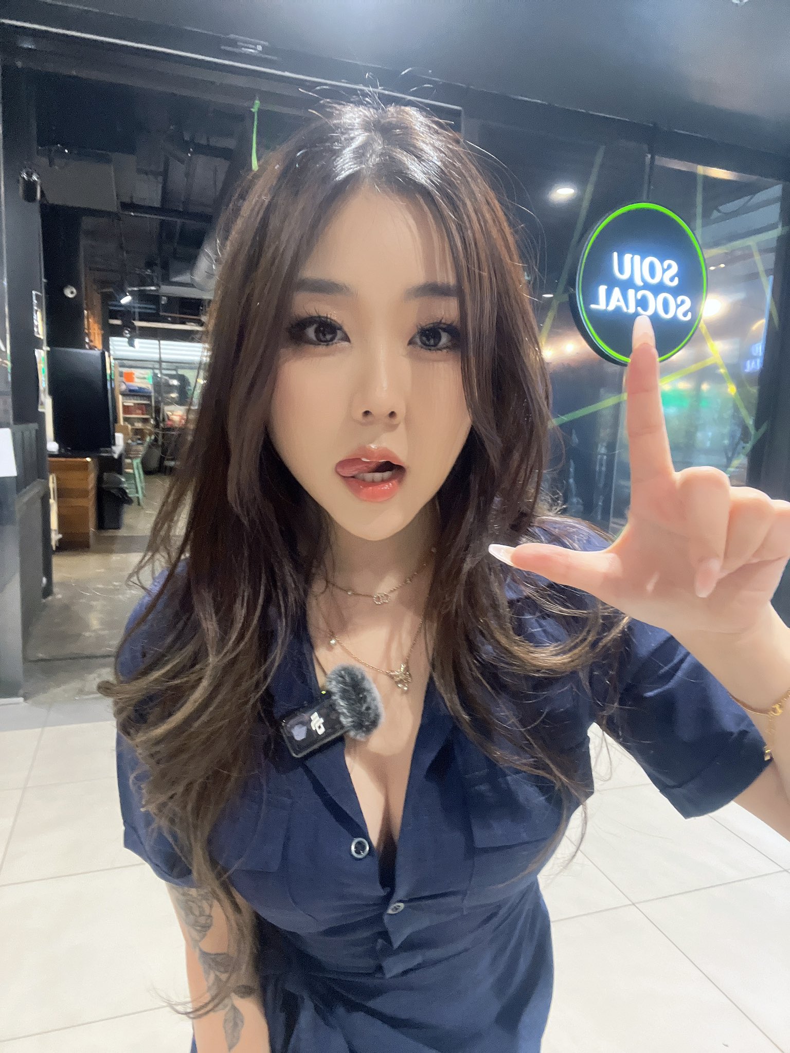 Hanavocado🥑 on X: L for LOLITHINKYOURECUTE t.coi1yjNM9jG9  X