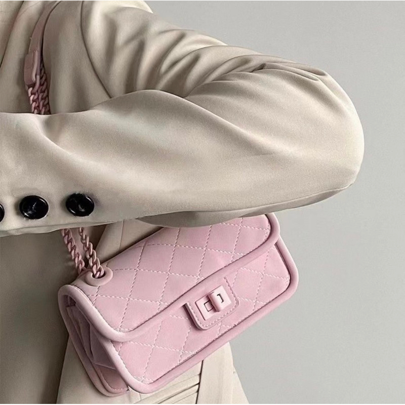 yoopwi's tweet photo. °❀⋆.ೃ࿔*:･ pink bags recomendations / rekomendasi tas pink gemas under 100k 🌷 

#racunshopee #slingbag #shoulderbag #pinkbags #pink 
a thread by yoopwi •⩊• https://t.co/rCcpOxrVU7