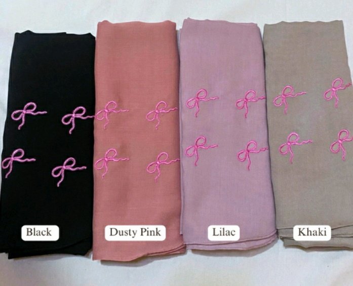cuteeeeee__'s tweet photo. nemu hijab segiempat coquette lucuu bgtt di shopee, buat daily atau buat kondangan juga cantikk ini🎀 https://t.co/qLMb2F7QCo