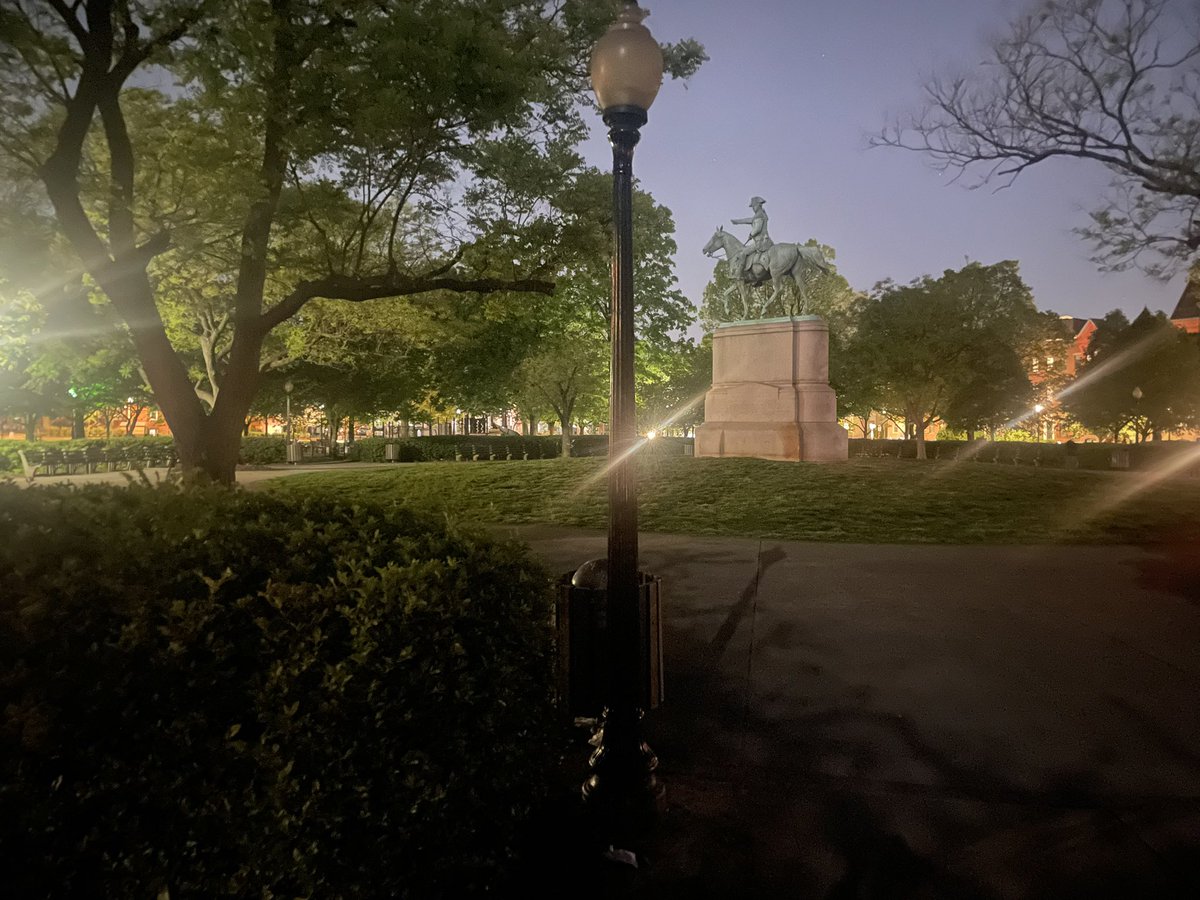 Hey <a href="/CapitolPolice/">The U.S. Capitol Police</a> and <a href="/CMCharlesAllen/">CM Allen's Team</a> - EVERY light post in Stanton Park but one is out, inviting crime to happen. can you help get NPS to fix?  Thanks!