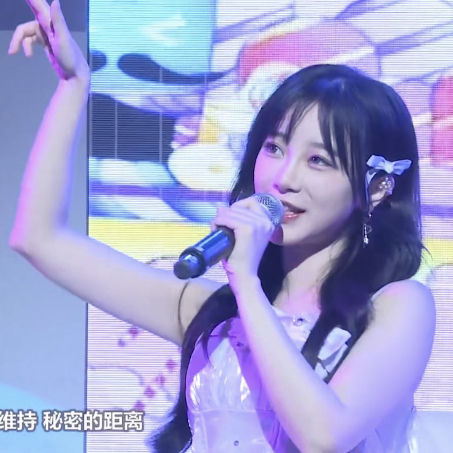 Ssy2036780's tweet photo. 20240420 幻鏡2.0
天呀!失聲了!!
乖乖吃藥 快快好起來
公演中間還去了趟醫院 太感動了🥲
就是回來的時候居然是騎腳踏車 又可憐又可愛的XD
#劉增艷 #LZY #LiuZengyan #teamSii #SNH48 https://t.co/3JESsGFIj0