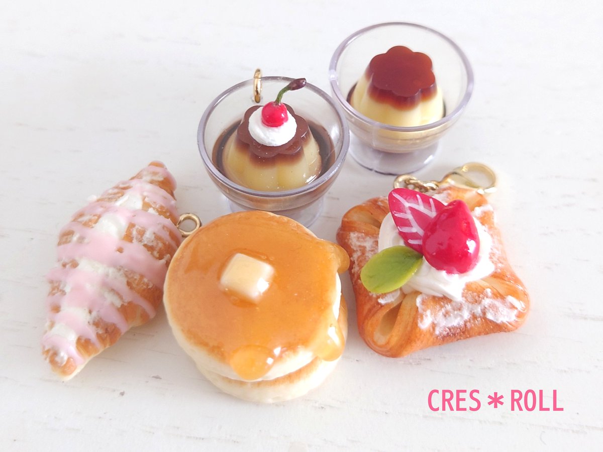 樹脂粘土でパンとスイーツのアクセサリーを作ってます🥐

🎀イベント出展
5/19(日)のみ
 #デザフェス59 【Q‐431】
6/1.2
 #東京アートクラフトフェスタ
6/15.16
 #サッポロモノヴィレッジ
6/22(土)のみ
 #クリエーターズマーケット

🎀委託
@C_CHOCOLAT_C 様 【AA‐59】

@Lupopo_cafe 様 Thanks♡