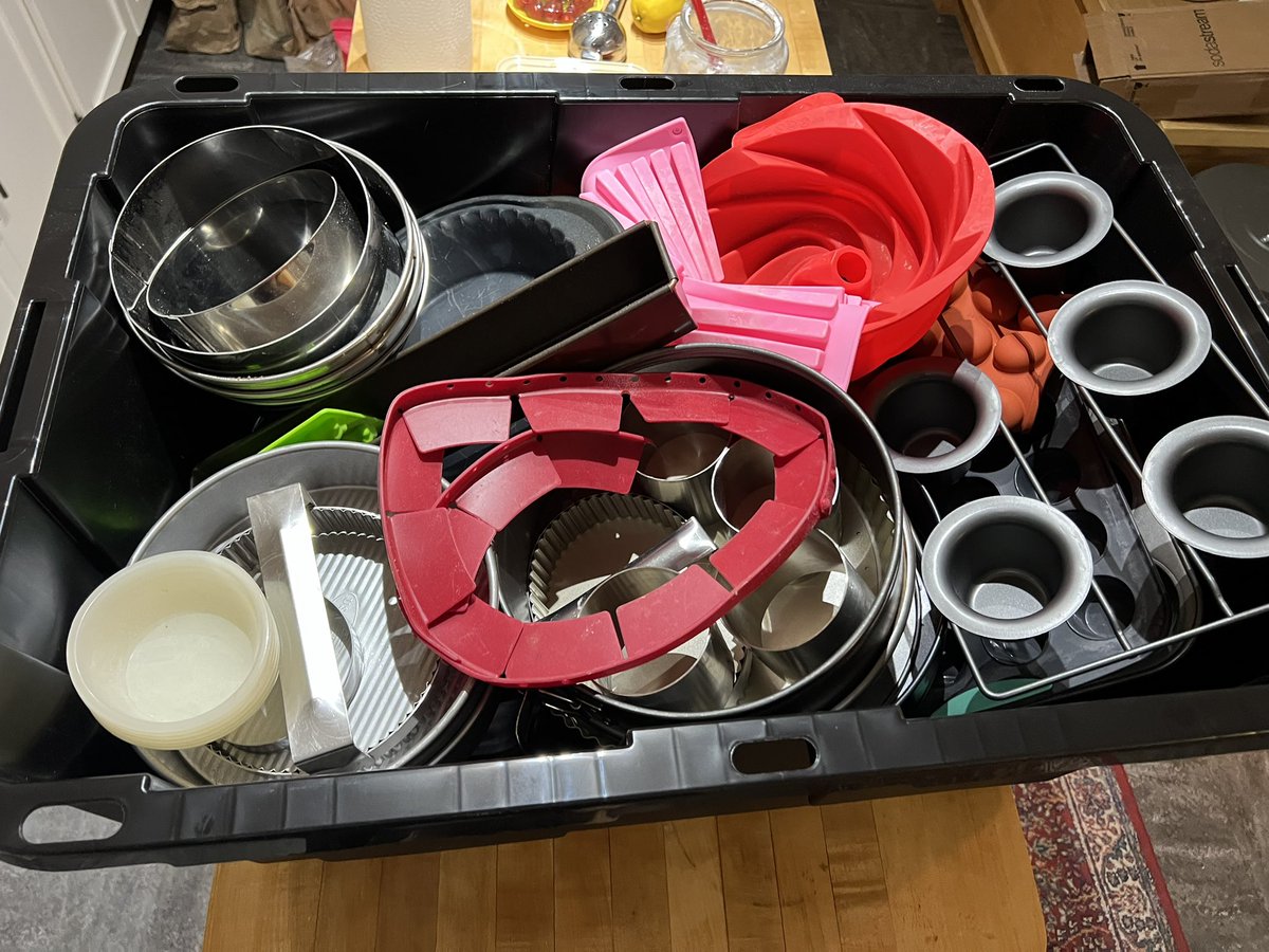 While packing, I discovered that all of my cake pans / tart rings / muffin tins / silicon molds fit in one big crate, which definitely means I’m allowed to buy more.