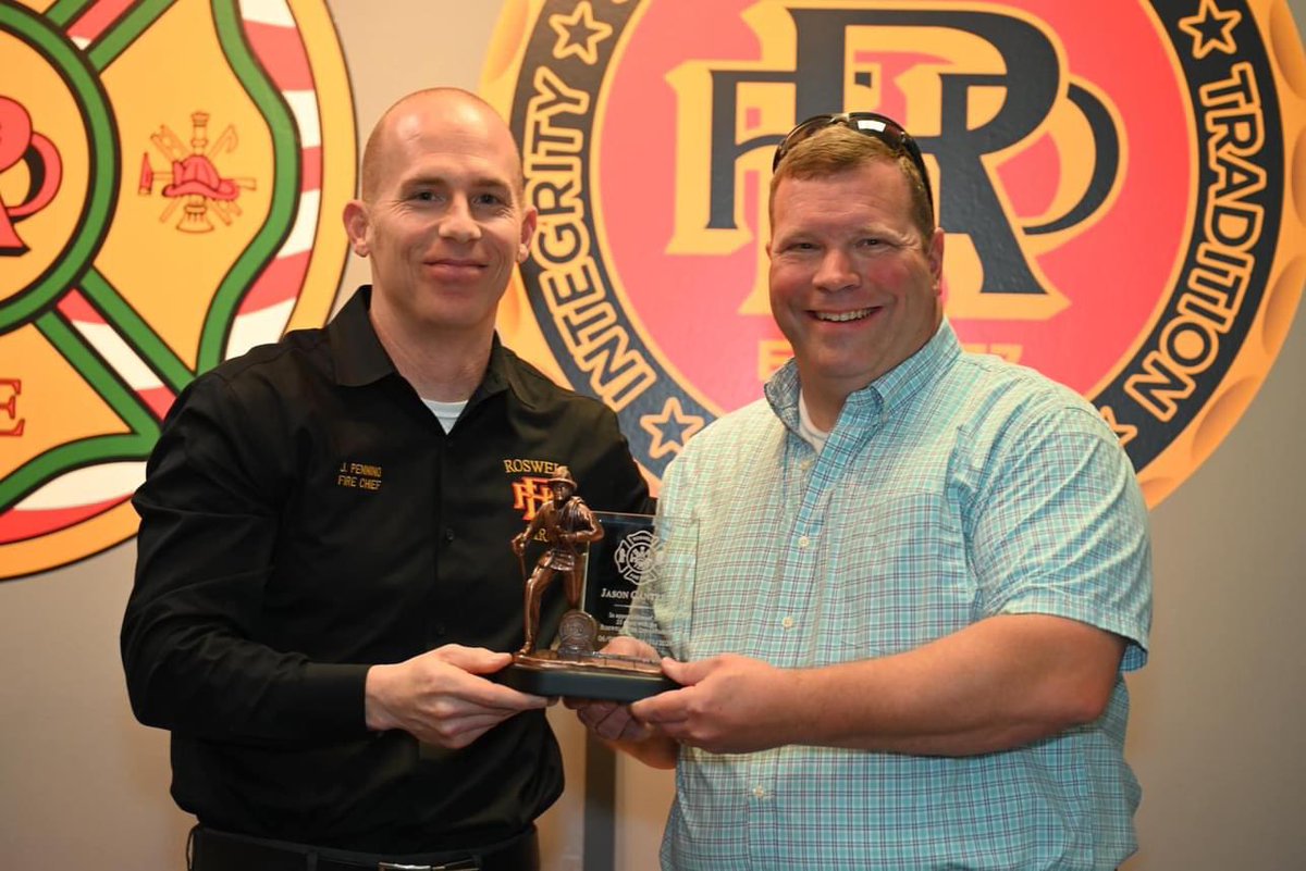 RoswellGAFire's tweet photo. ๐๐ Please join us as we wish a very happy retirement to Firefighter Jason Cantrell! After 25 years of dedicated service with #TeamRFD and an impressive career filled with accolades and life-saving skills, we appreciate all you have done for our community.
#Congratulations https://t.co/GBstkgm8EE
