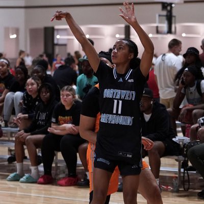 Zia-Daye Anderson (@ziaanderson5) on Twitter photo #NewProfilePic #NewProfilePic