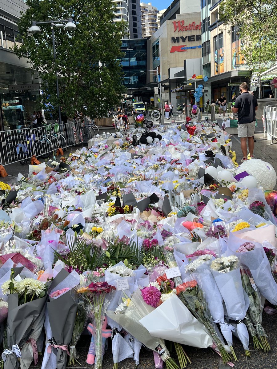 I was at Bondi Junction yesterday for an appointment, & saw the floral tributes in the pedestrian mall.  

Hadn’t expected to be so moved, but it brought tears.  So many beautiful messages with the flowers.  More in Westfield, the Myer side, & some shops there still closed.  🪷