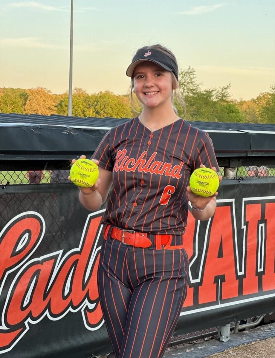 Richland High School Athletics tweet media