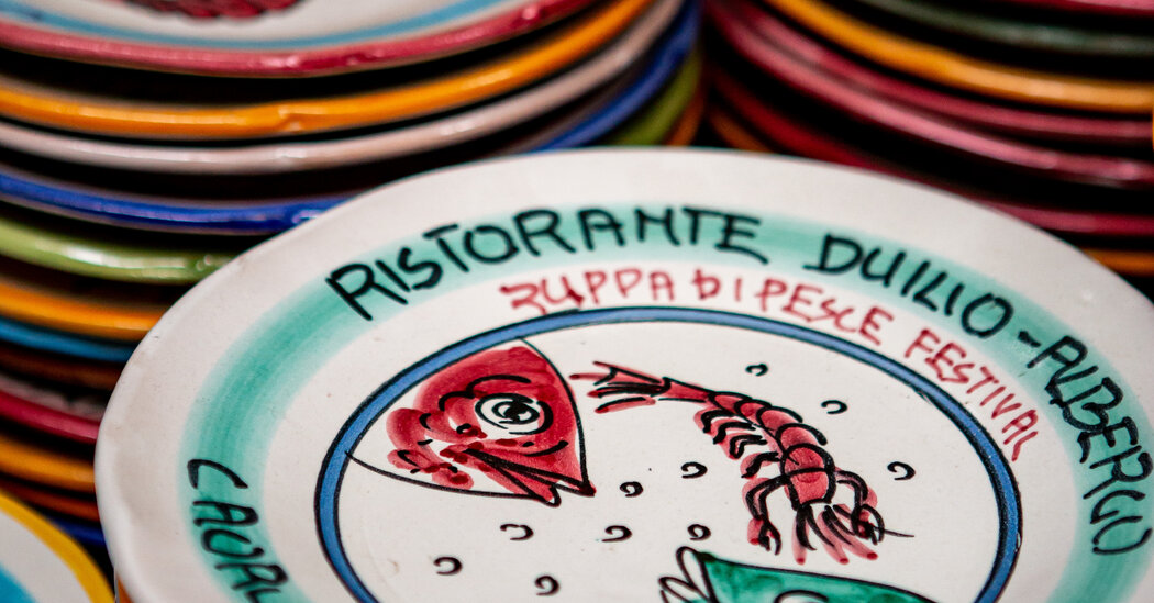 Buon Ricordo Plates: Collectible Italian Ceramics That Started as a Marketing Tool bit.ly/3JwZaae