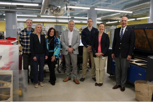 @USJCT announced a partnership with @makerspacect, a 28,000-square-foot workshop and skills development center in the former G. Fox building in downtown Hartford. bit.ly/3JwYWzU