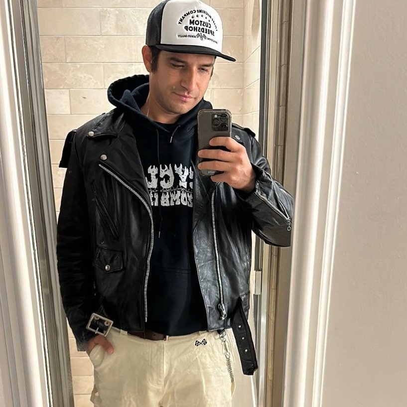 Asher McCall𓃦(Parody) tweet media