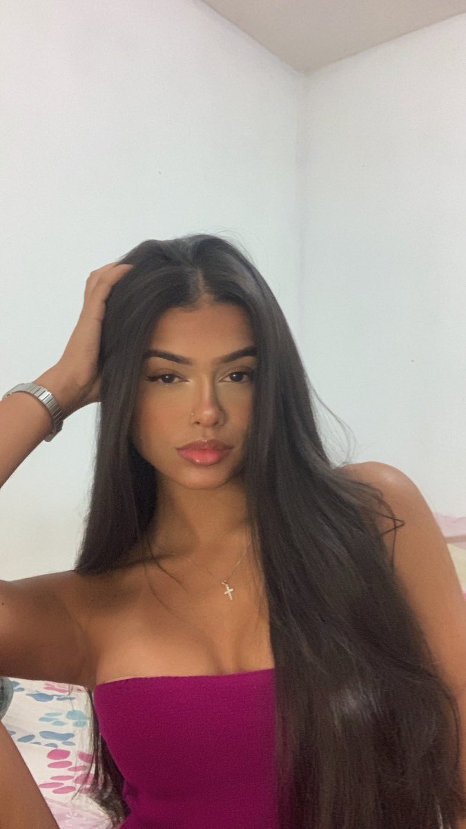 Stephanyliraa's tweet photo. uma intrusa na tua mente nas horas vagas 💆🏽‍♀️ https://t.co/Jtp1OQEo69