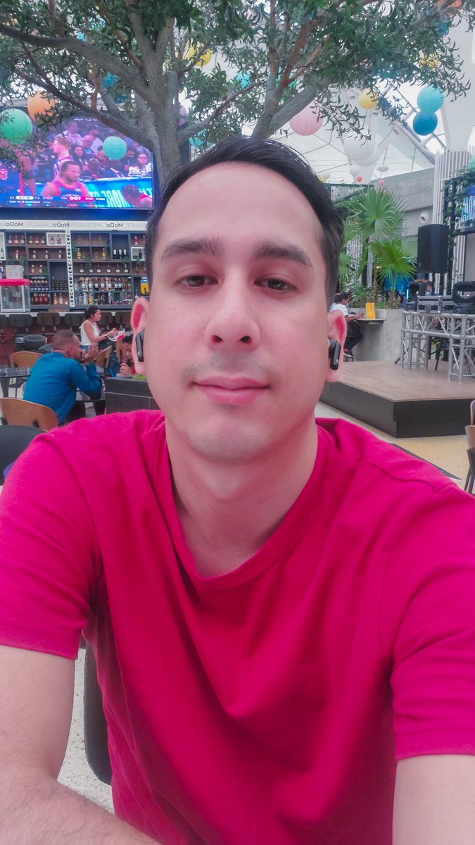 enriquepdibujos's tweet image. Mi lugar favorito siempre será el #ModoBar del #Sambil de la Candelaria ❤️‍🩹