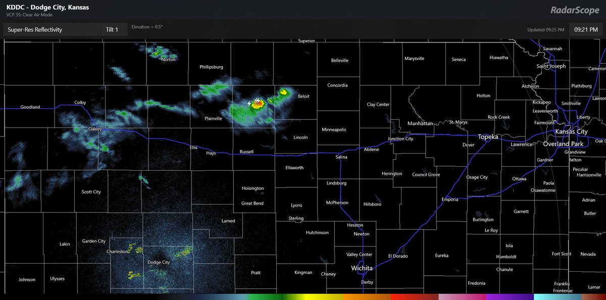 Tracking some showers & isolated thunderstorms in Northern KAKEland near the cold front. I figured we'd see something, better storm chances near the KS/NE line late tonight. Otherwise partly cloudy skies with decreasing wind. @KAKEnews #kakewx #kswx