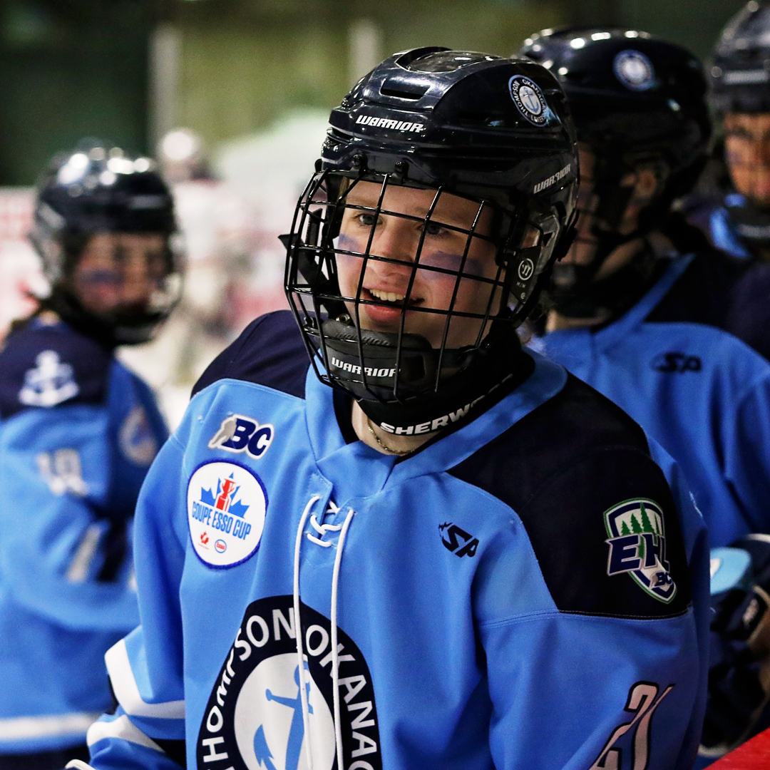 Hockey Canada (@hockeycanada) on Twitter photo AFTER 1 | The <a href="/jroilerswhite/">Edmonton U18 AAA Junior Oilers White</a> and <a href="/TOLakers_aaa/">Thompson Okanagan Lakers U18 Female AAA</a> go to the intermission tied 1-1.
APRĂS 20 MIN | Les <a href="/jroilerswhite/">Edmonton U18 AAA Junior Oilers White</a> et les <a href="/TOLakers_aaa/">Thompson Okanagan Lakers U18 Female AAA</a> retournent au vestiaire Ă Ă©galitĂ© 1-1.
#EssoCup | #CoupeEsso | <a href="/ImperialOil/">Imperial Oil</a> AFTER 1 | The <a href="/jroilerswhite/">Edmonton U18 AAA Junior Oilers White</a> and <a href="/TOLakers_aaa/">Thompson Okanagan Lakers U18 Female AAA</a> go to the intermission tied 1-1.
APRĂS 20 MIN | Les <a href="/jroilerswhite/">Edmonton U18 AAA Junior Oilers White</a> et les <a href="/TOLakers_aaa/">Thompson Okanagan Lakers U18 Female AAA</a> retournent au vestiaire Ă Ă©galitĂ© 1-1.
#EssoCup | #CoupeEsso | <a href="/ImperialOil/">Imperial Oil</a>