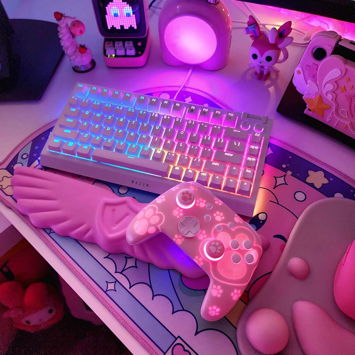 Ready for my game night! And you?

📷TK: @espidelights

#funlab #Pink #kawaiigirl #GAME #gamergirls