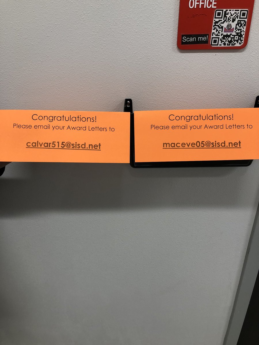 SHS_Counselors8's tweet photo. Class of 2024, please email your scholarships to the emails below! We want to recognize you for all your hard work and determination! @socorrohs2024 @Socorro_HS1 @EOlivas_SHS https://t.co/GS7nwsDjgu