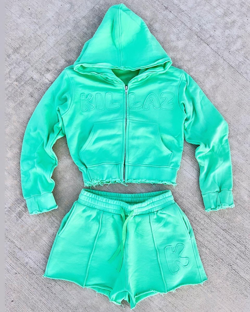 sackreligiousj's tweet photo. so we gone keep ignoring I got one of the hardest brands inna city?call my bluff🤲🏾🤲🏾🤲🏾🔥🔥🔥WOMEN SETS https://t.co/4tWJG7gEy6