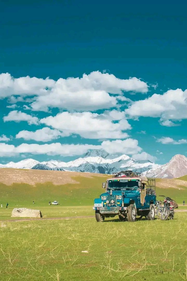 Qaqlasht meadows Boni valley Khyber pakhtunkhwa 🇵🇰 Beautiful tourist destination in northern areas of Pakistan 🇵🇰 #MilanInter