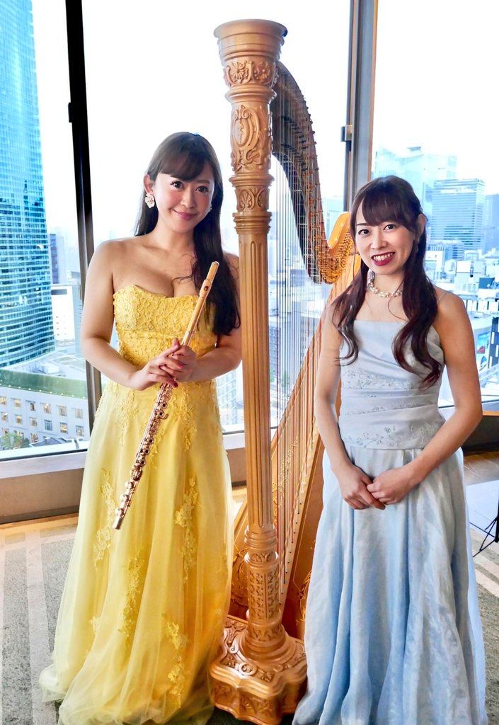 tomoflu's tweet photo. 先日のhpみほこちゃんとの「春のラウンジコンサート」3ステージ♡お越しくださった皆さま、ありがとうございました♬
みほこちゃんとは来月5/11(土)のコンサートでもご一緒します✨大人の方のご来場ももちろん大歓迎ですので、ぜひ◟(∗❛ัᴗ❛ั∗)◞
ご予約＆お問い合わせはコチラから⬇ https://t.co/n8IoRDEAMN
