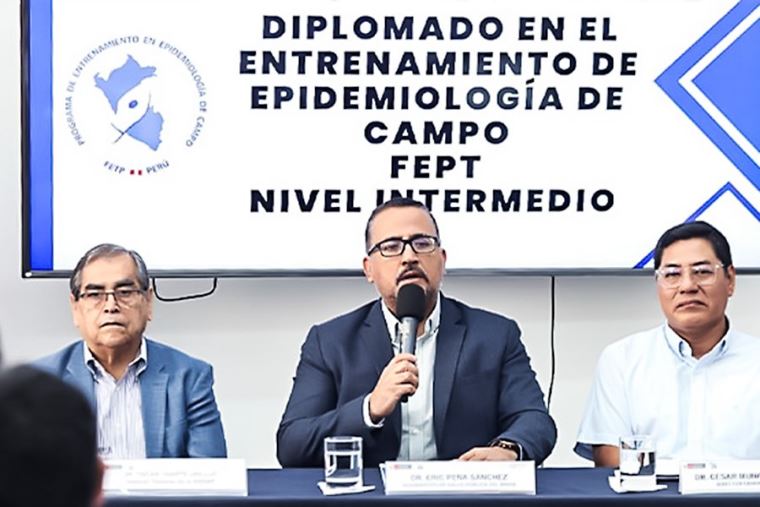 Minsa fortalece capacidad de epidemiólogos para responder ante emergencias sanitarias ow.ly/5hAA50RlPYf Participan profesionales de la salud de Ayacucho, Cajamarca, Huánuco, Huancavelica, Pasco, San Martín, Tacna y Ucayali; y de las Diris Lima este y Lima sur.