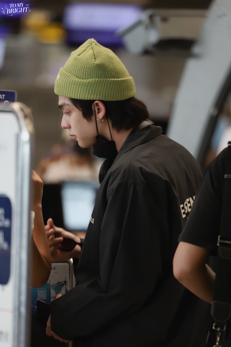 TOMYBRIGHT1227's tweet image. 📝/240423/📷📷

🤏🏻🤏🏻🤏🏻
感謝你又戴了我送的小帽子🫶🏻

#bbrightvc @bbrightvc