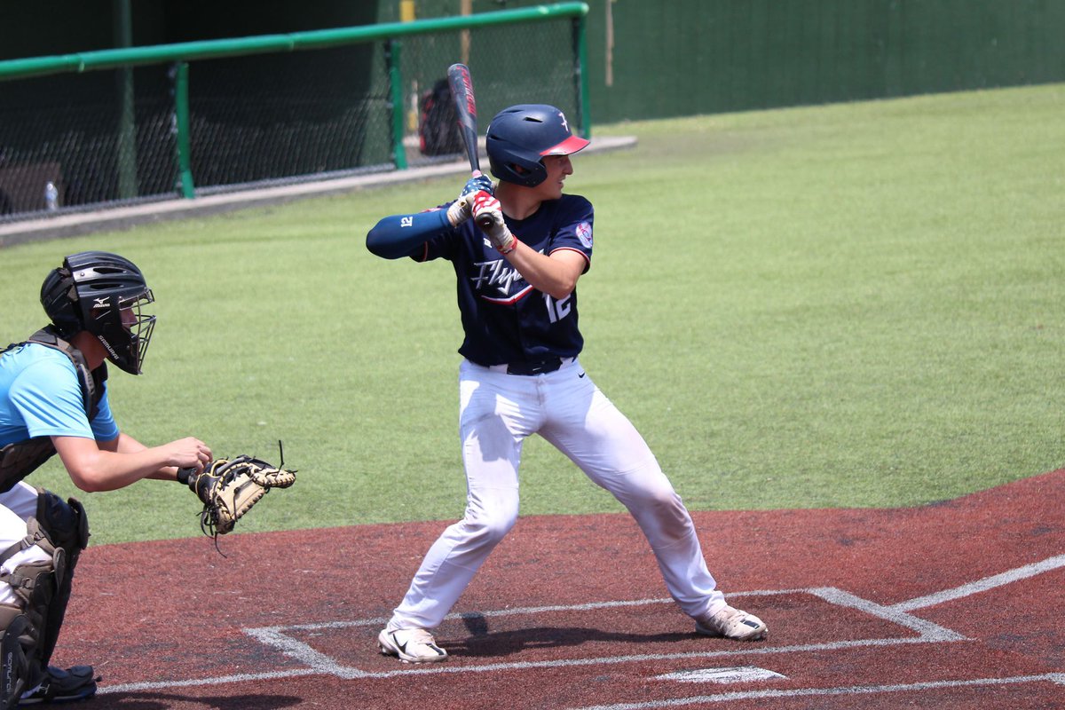 💥YACK!  💣💥

Rhett Briggs (‘24, C) goes DEEP to left for a 2-run bomb! No doubter!

The <a href="/BaseballLabette/">Labette Baseball</a> commit also threw out 4 👀 attempting to steal. When will they learn? He’s #FlyersFamily