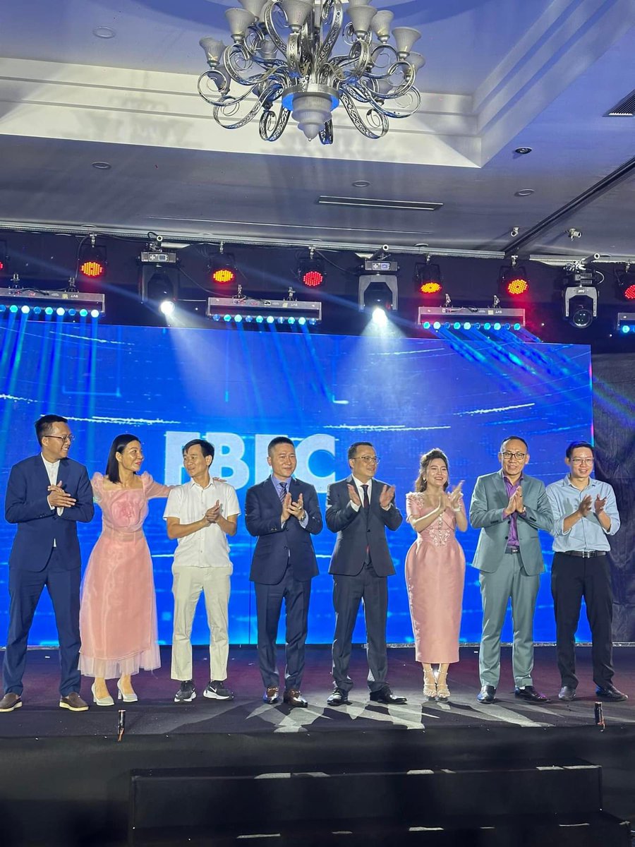 moneytingzz123's tweet photo. $FBEC : Hahalolo 💰
Hahalolo reveals ticker symbol FBEC at company event.
Hahalolo announces plan to IPO on Nasdaq in 2025.
#FBEC https://t.co/HJZfzOuyOW