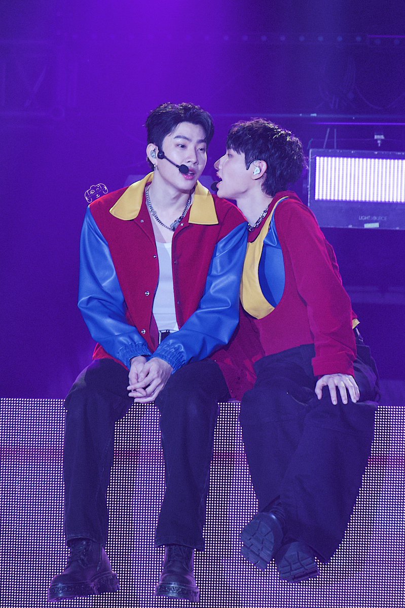 Iam2_dot_'s tweet photo. ૮ ･ ﻌ･ა
20.04.24

💚💚

#BABII247Concert
#OffGun #ออฟกัน
@off_tumcial @AtthaphanP 
#OffJumpol #ออฟจุมพล
#GunAtthaphan #กันอรรถพันธ์
#KKXOFFGUNJPGs https://t.co/8COMhDK6Kf