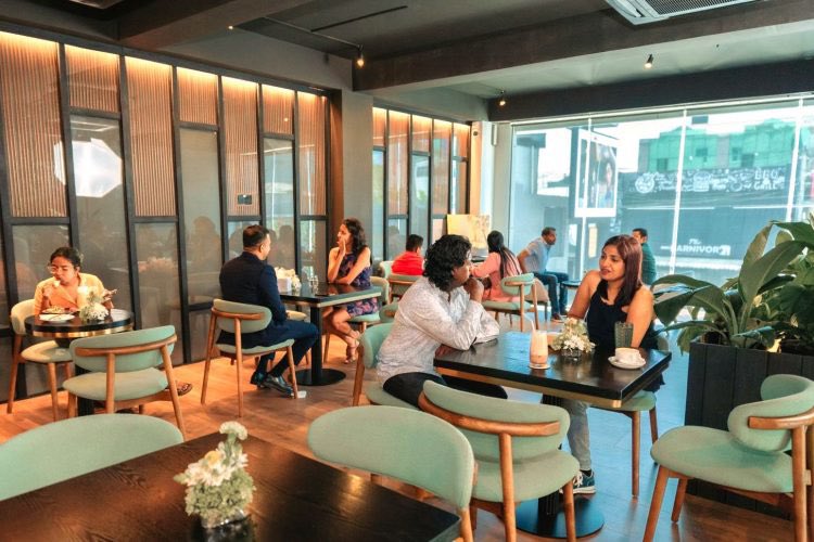 cloecafe's tweet photo. Just in time for your next coffee adventure!☕ Introducing @cloecafe. Proudly bringing Australian #coffee culture to #SriLanka, Cloé promises a unique blend of flavors &amp; experiences. From award-winning roasts to cozy ambience, it's a journey worth savoring https://t.co/pitgc4tGVM https://t.co/sUuKUspHvf