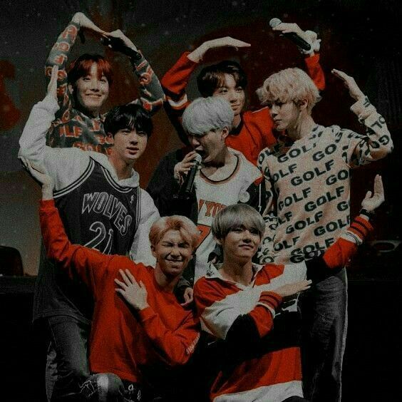 VaneZMM's tweet photo. @HopefulBTS ¡Nueve años! 🙂

✨Otro aniversario más, feliz de seguir personitas que inspiran tanto ✨

🍄 let's walk together, because we will never walk alone. 🍄

❄#BTSARMY #BTS #ARMY #방탄소년단 #아미 ❄ https://t.co/24Xt90vKfT