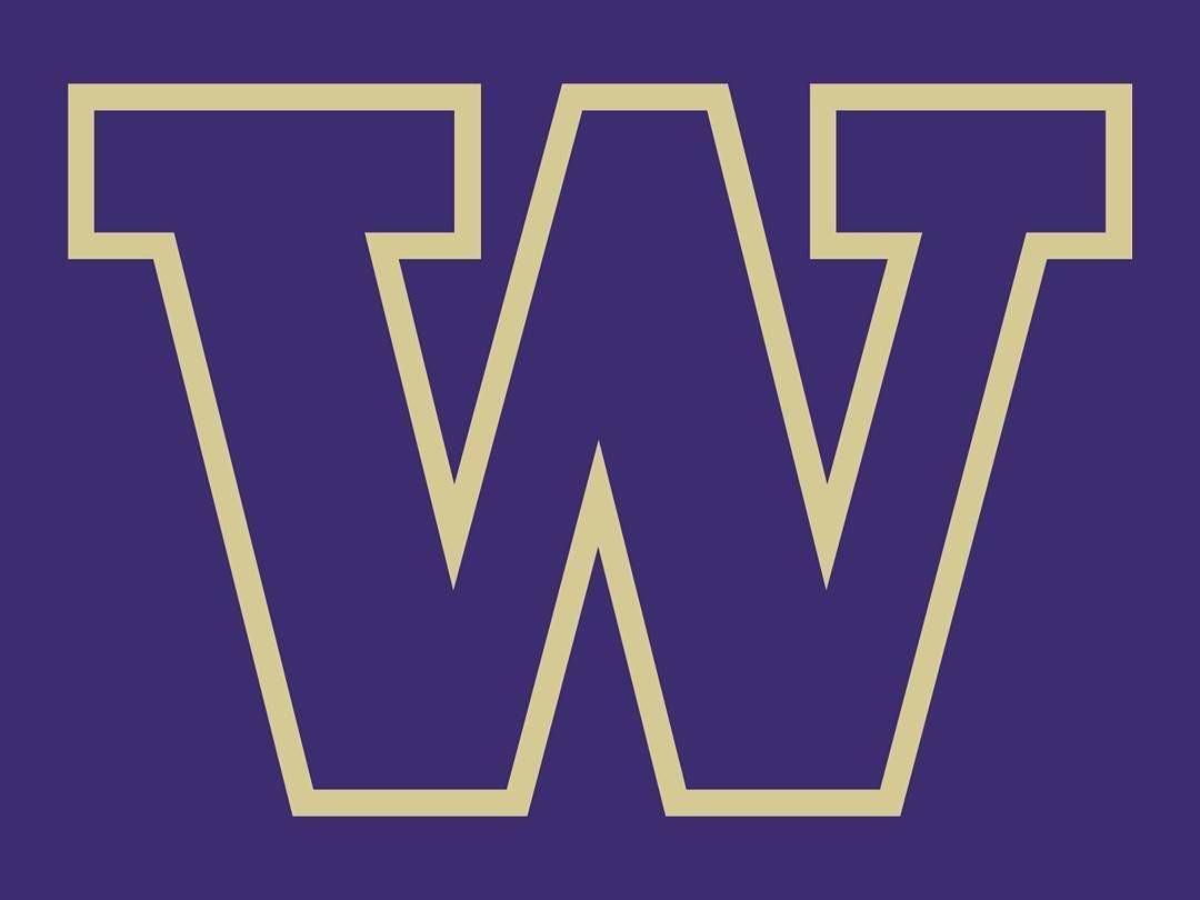 Extremely blessed and thankful to say that I have received an offer from the University of Washington💜 @Ballhawk__8 @Coach_KC84 @CoachDre4 @GregBiggins @MrHawaii44 @247Sports @UW_Football @ChadSimmons_ @latsondheimer @DevelopwithCB @adamgorney @On3sports