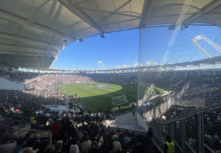 ⚽️30ème journée de Ligue 1⚽️

🏟️Classement des Taux de Remplissage🏟️ 

🥇 Paris | 99,5%
🥈 Lens | 98,1%
🥉 Brest | 97,6%
4️⃣ Toulouse | 94,9%
5️⃣ Le Havre | 86,7%
6️⃣ Lille | 82,3%
7️⃣ Nantes | 72%
8️⃣ Reims | 69,1%
9️⃣ Nice | 61,1%

Moyenne : 84,6% 🔥