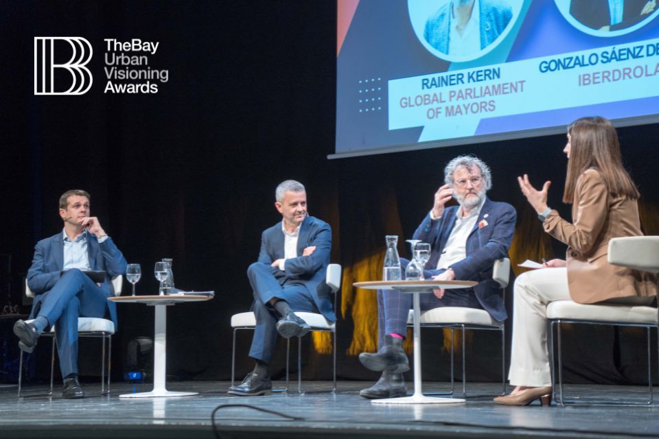 #TheBayAwards recognize pioneering solutions to today's most pressing urban challenges that have the potential to encourage and inspire all who care about cities.

🔷 Applications are open until 10 June.
thebayawards.com/submit-project

#BilbaoMetropoli30 #UrbanRevolutionAurrera #Bilbao