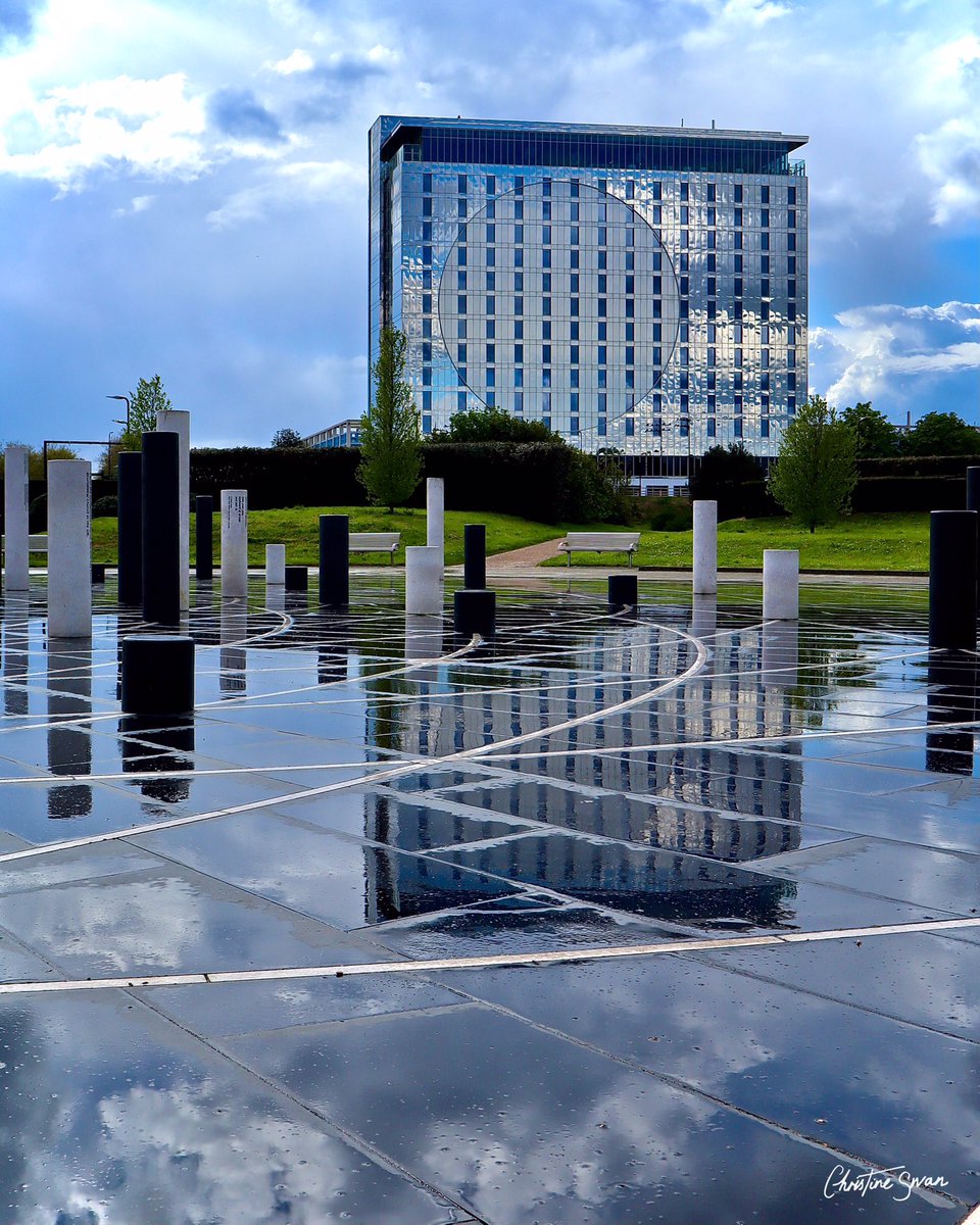 _christineswan's tweet photo. After the hailstorm.
Campbell Park.
.
.
.

#miltonkeynes  #lovemk  #mk_igers #visitmk #thisismiltonkeynes #unexpectedmk #undiscoveredmk #lovemiltonkeynes #miltonkeynesphotography #scenesfrommk #destinationmk #campbellpark https://t.co/VGrjbny43Y