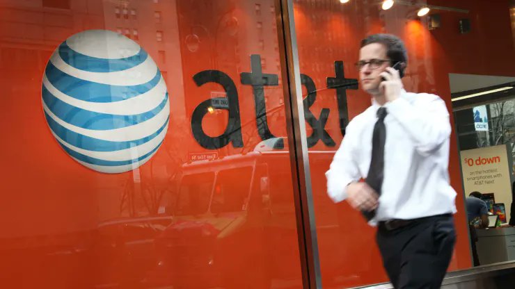 a1biz's tweet image. AT&amp;amp;T is investigating a leak that put millions of customers' data on the dark web cnb.cx/3vxOepm #1onTech