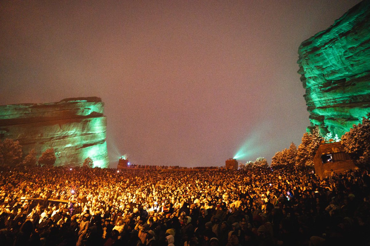 wizkhalifa's tweet photo. Red Rocks for 4/20
Taylor Gang The World https://t.co/jAnghKDg82