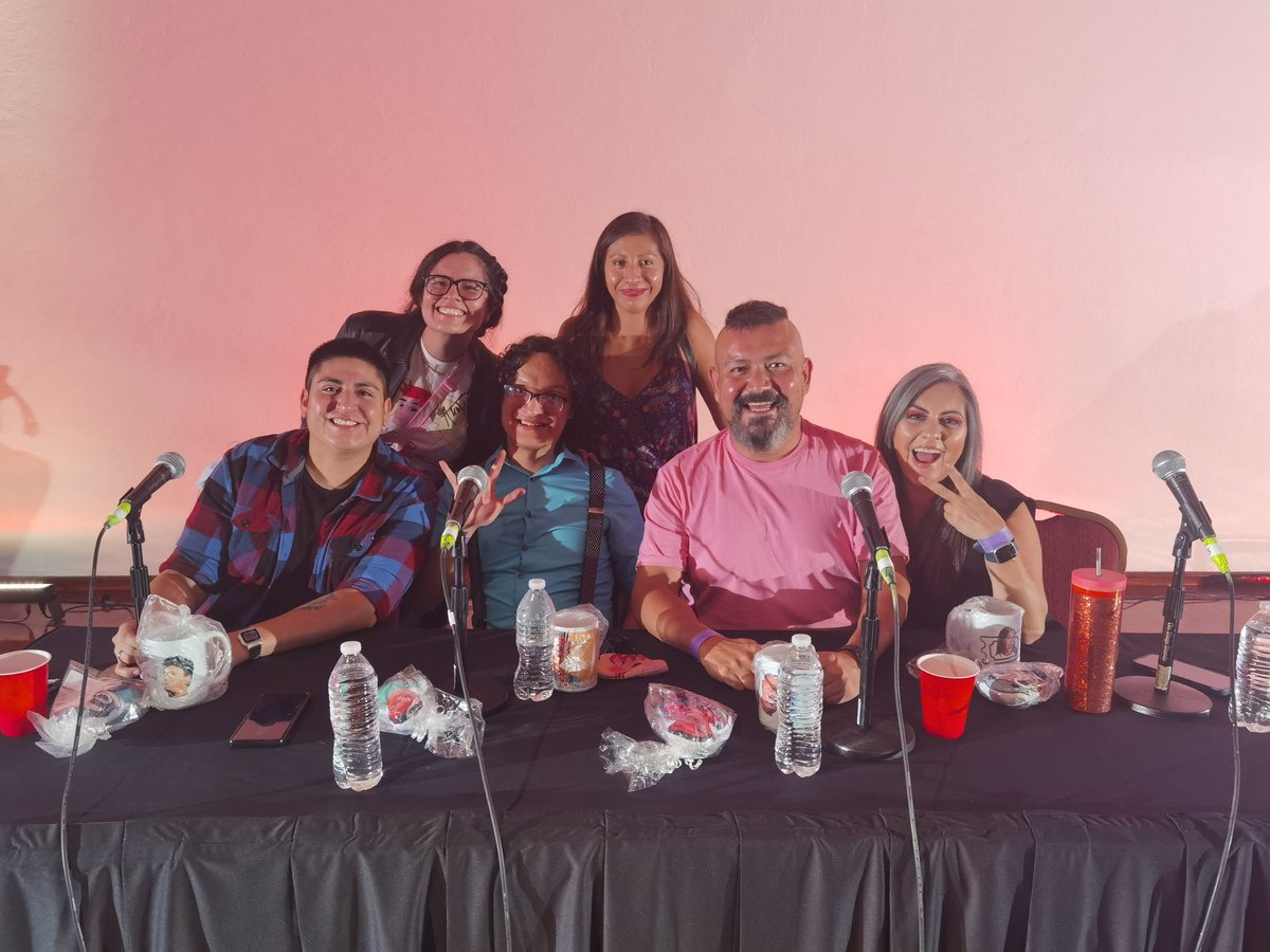 roamarubla's tweet photo. Que vivan las shishis  @ShishipalaBanda
@AnaJuliayeye @PatyBacelis
#adiosAMisShishis #AdiosShishis #ShishisXSiempre https://t.co/tPEeseO8j5